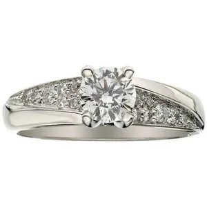 Brilliant cut solitaire with diamond shoulders .25ct